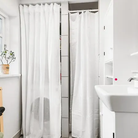 3 Bedroom Beautiful In Ølsted