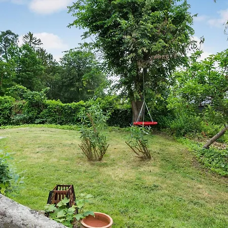 3 Bedroom Beautiful In Ferienhaus *